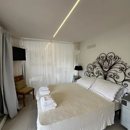 Villa Capo Blue *