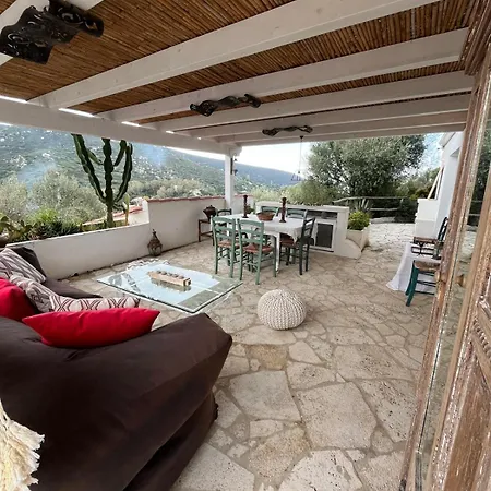 Villa Capo Blue